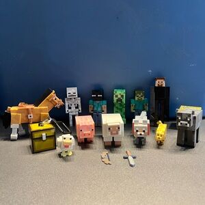 Jazwares Minecraft Lot of 3” Mini-Figures & Animals Toys Collectible Set